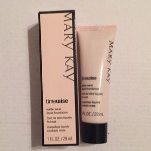 Ivory 4 Mary Kay Matte Wear Foundation new
